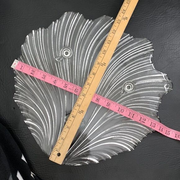 Shell Snail Shape Feet Clear Glass Serving Decorator Tray Platter Textured Heavy - Picture 9 of 9